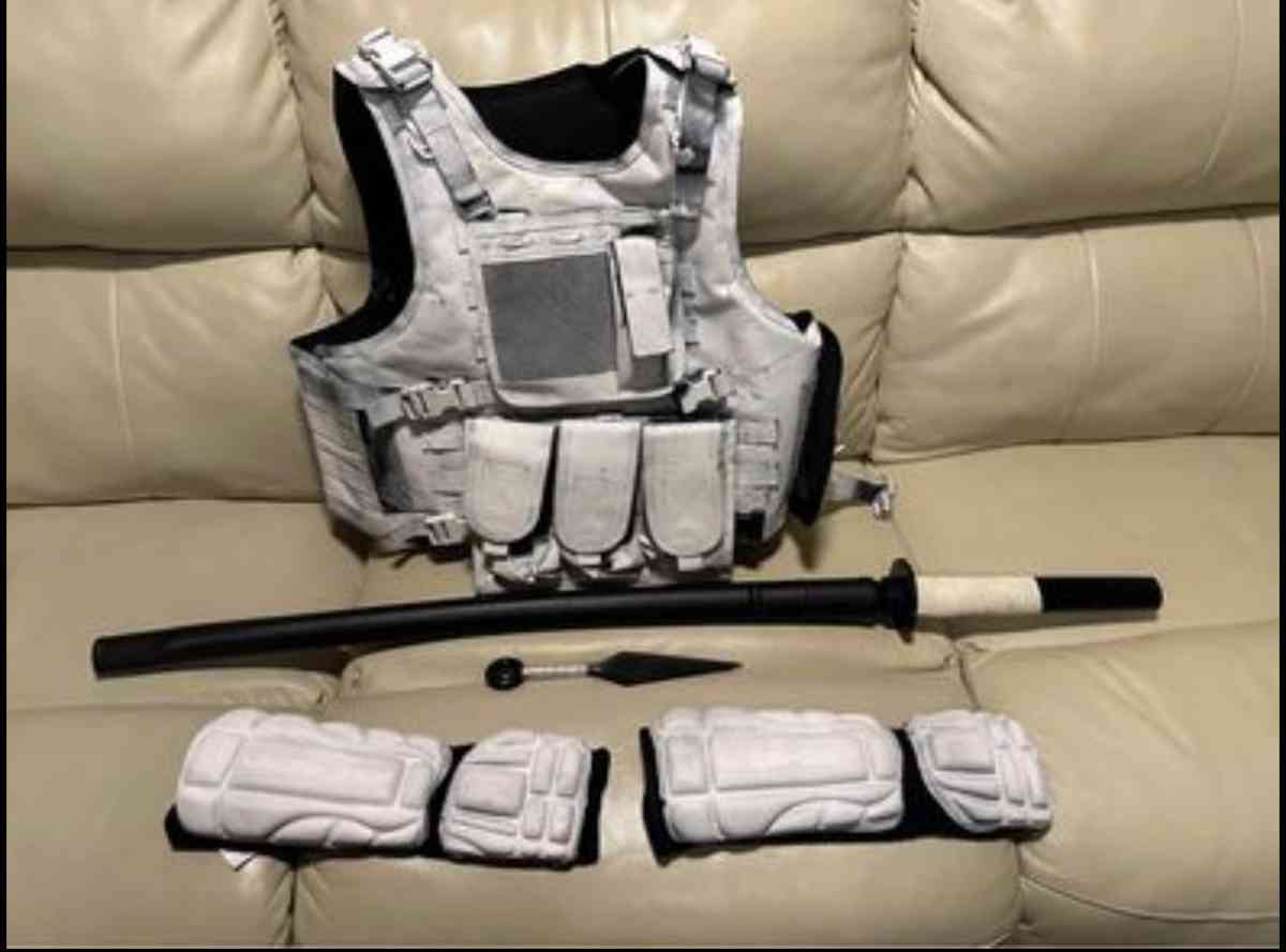 Anbu Itachi cosplay - Plano, Texas - FleaMarketBay