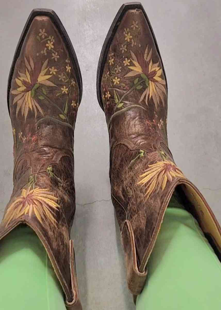 Old Gringo Womens Size 10 Ellie Brass Yellow Western Boots - Kenner, Louisiana - FleaMarketBay