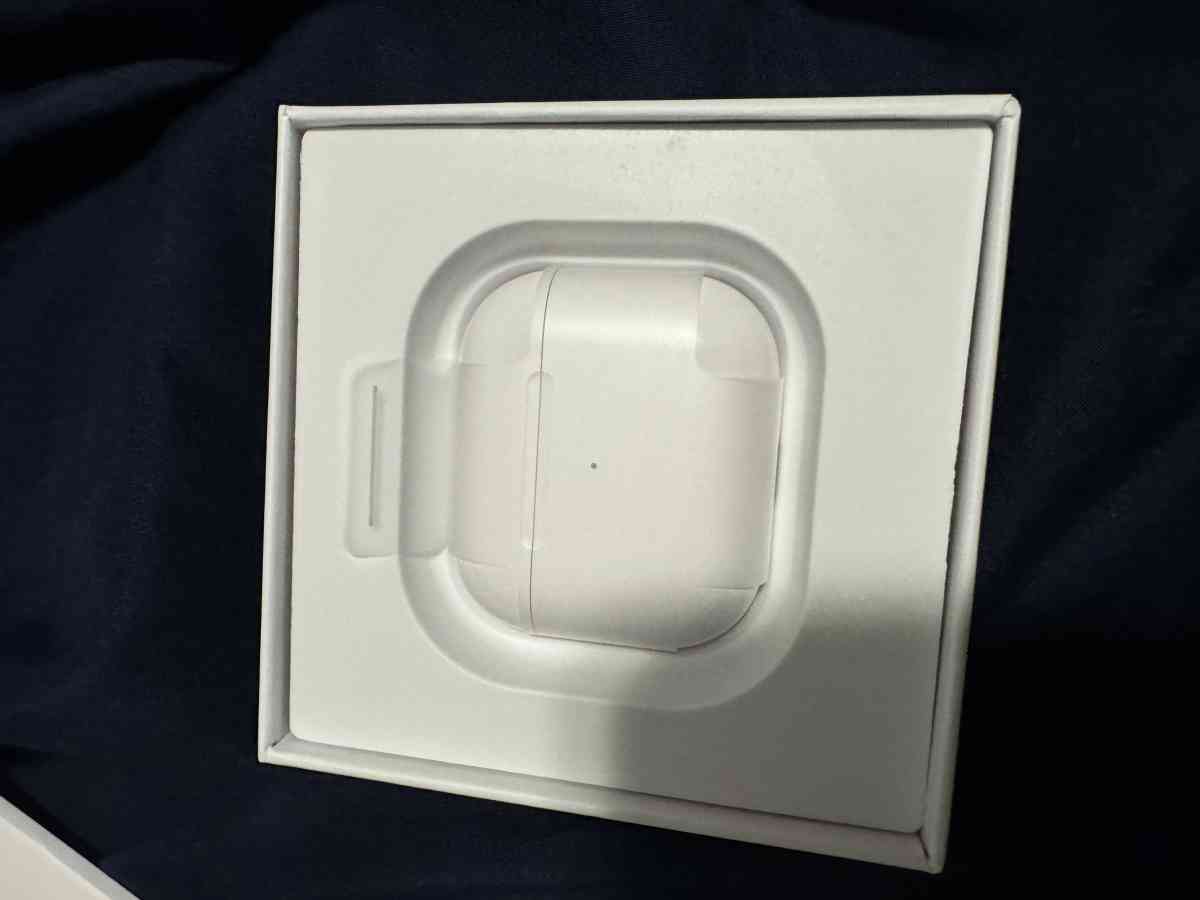 Apple AirPods generation 3 - North Bergen, New Jersey - FleaMarketBay