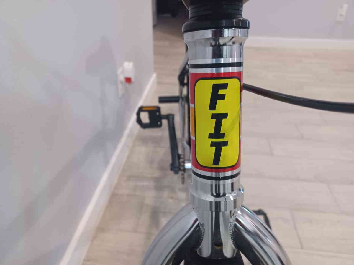 FIT AIKEN 26 - Mansfield, Texas - FleaMarketBay