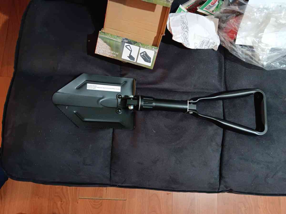 folding camp shovel - Pensacola, Florida - FleaMarketBay