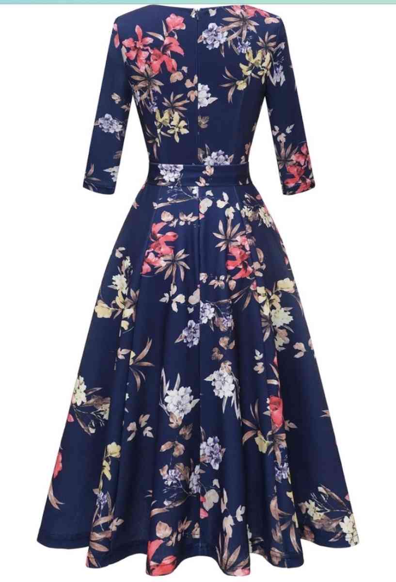 New blue dress with a flower pattern - Grand Terrace, California - FleaMarketBay