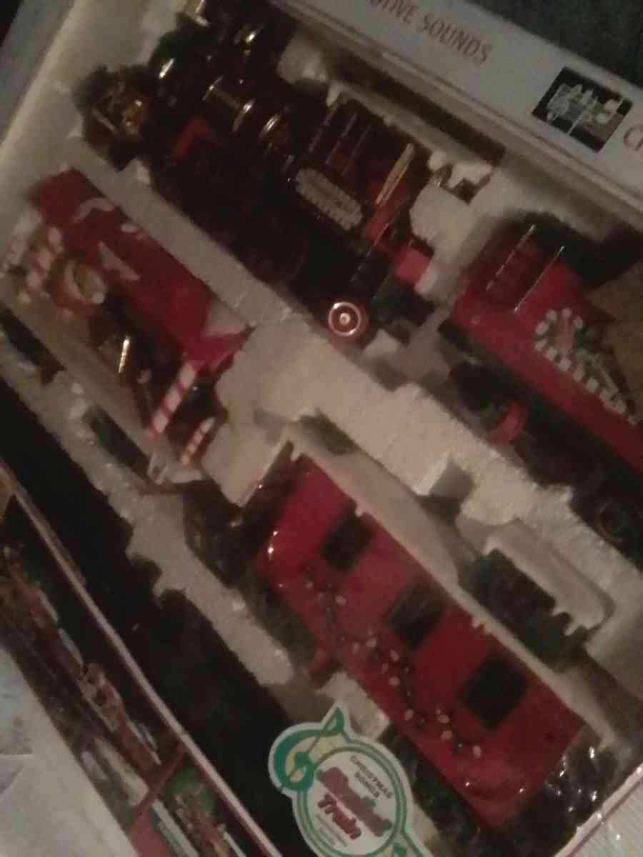 antique train in a box - Cincinnati, Ohio - FleaMarketBay