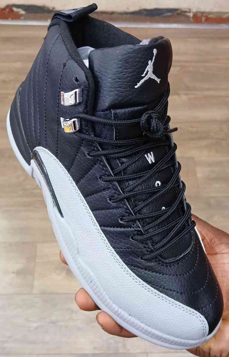 sneaker - Jonesboro, Georgia - FleaMarketBay