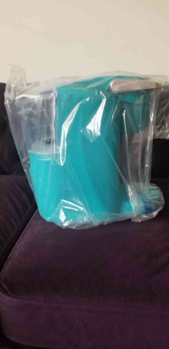 Keurig coffee maker brand new - Mount Juliet, Tennessee - FleaMarketBay