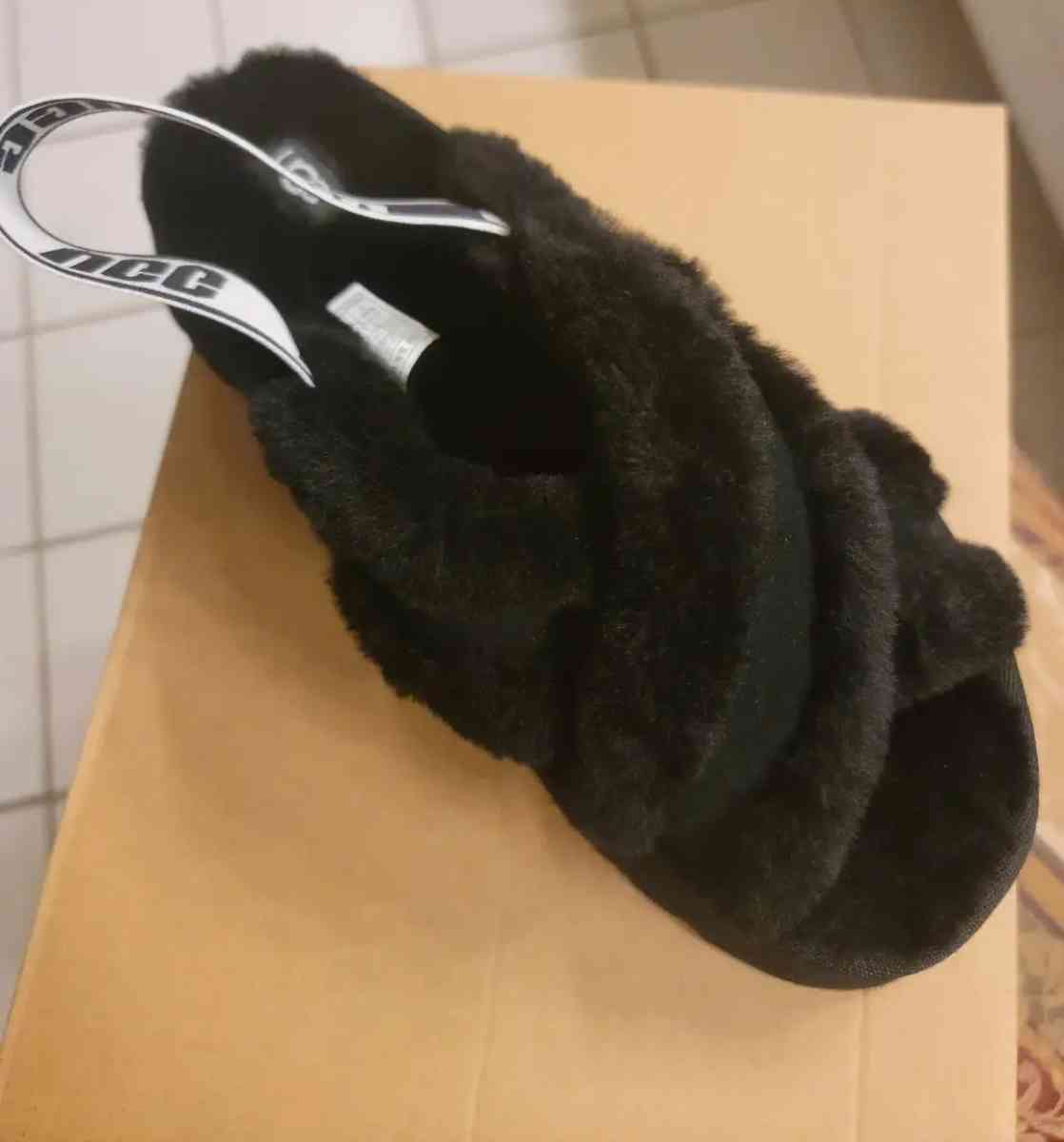 Ugg Slides size 11 - Hudson, Florida - FleaMarketBay