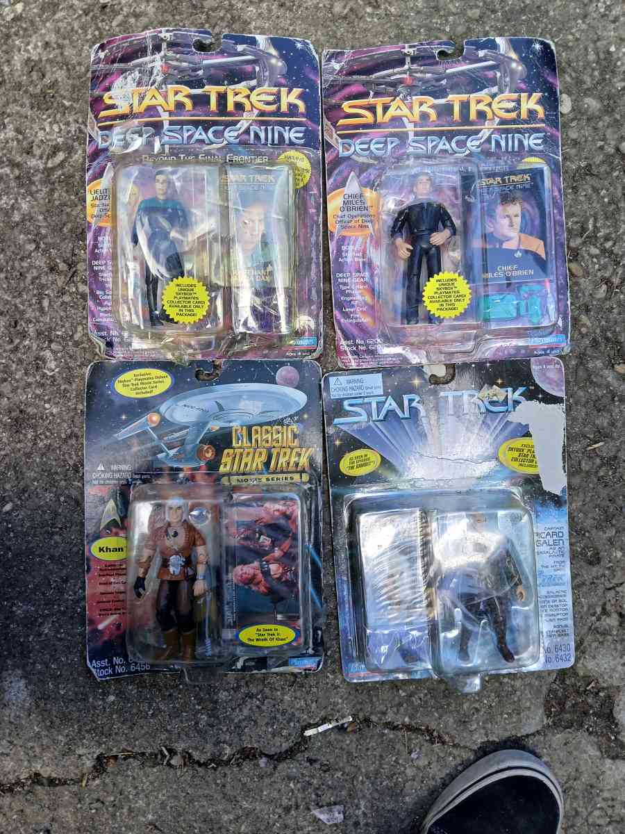 Star Trek Deep Space Nine Action Figures Lot of 4 Playmates - Dayton, Ohio