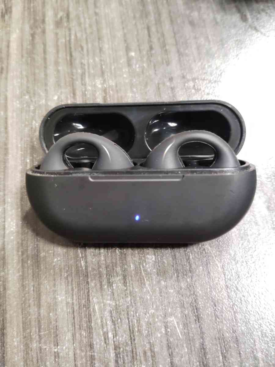 Bluetooth headphones - Denton, Texas - FleaMarketBay