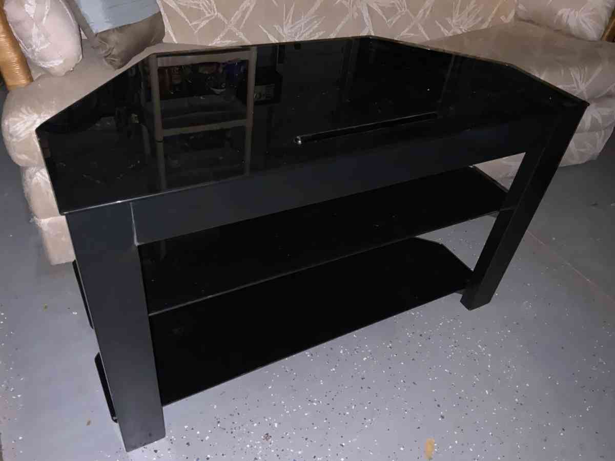 TV Stand - Homosassa, Florida - FleaMarketBay
