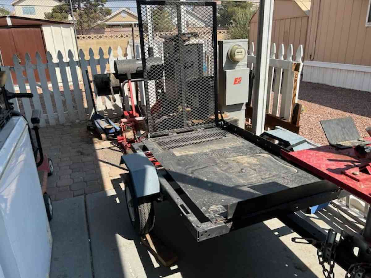 Small Trailer - Las Vegas, Nevada - FleaMarketBay