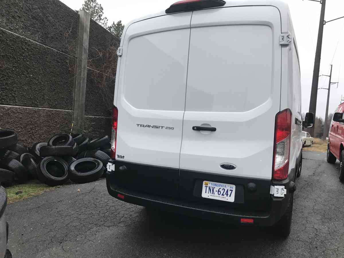 2019 Ford transit cargo van - Mc Lean, Virginia - FleaMarketBay