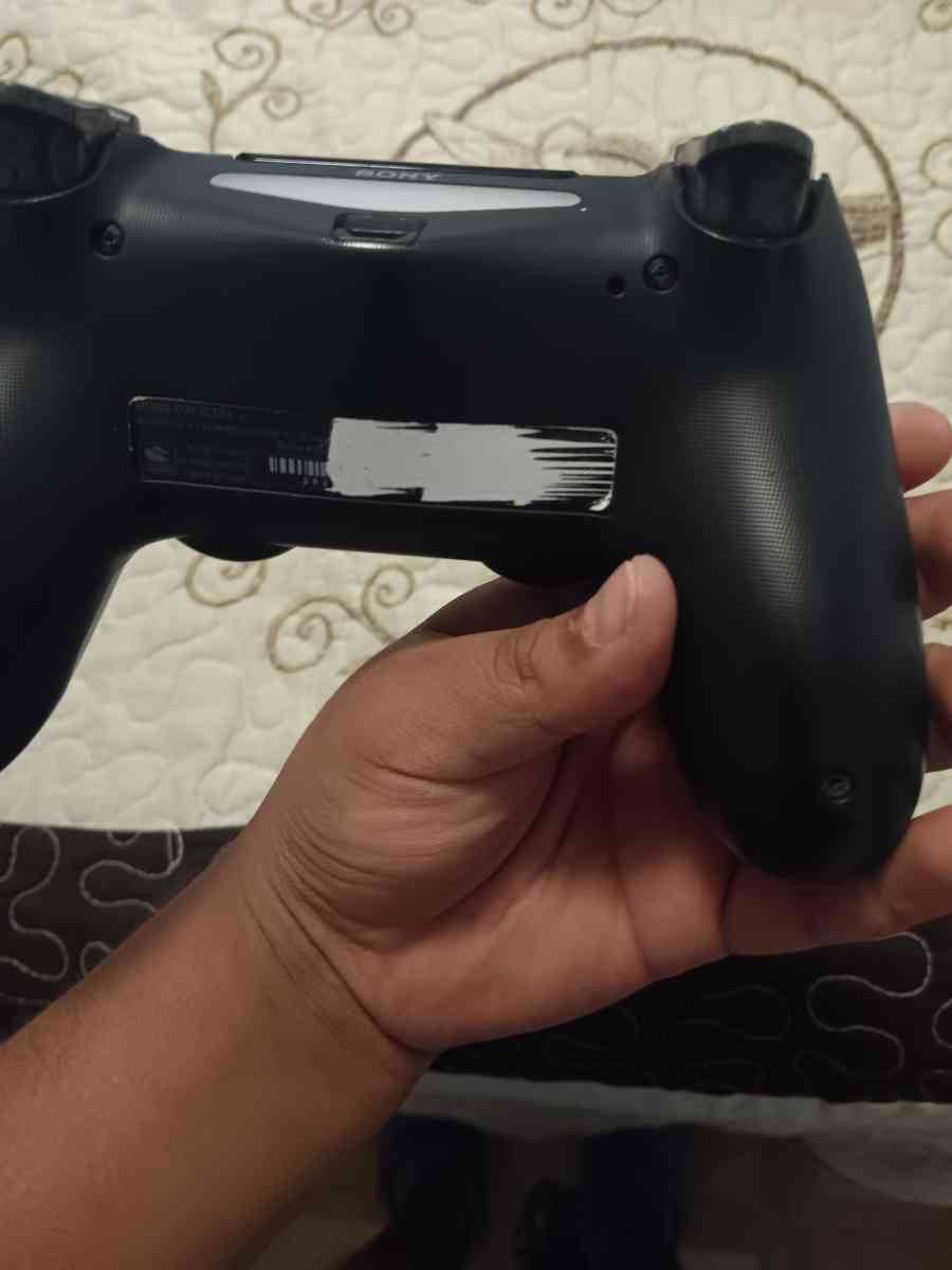 Ps4 good condition - Santa Ana, California - FleaMarketBay