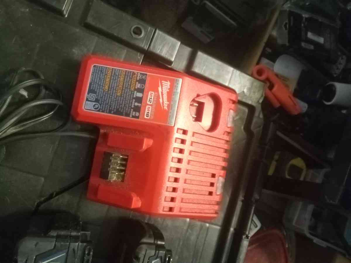 Milwuakee Impact  Driver Tool Kit Combo - Virginia Beach, Virginia - FleaMarketBay