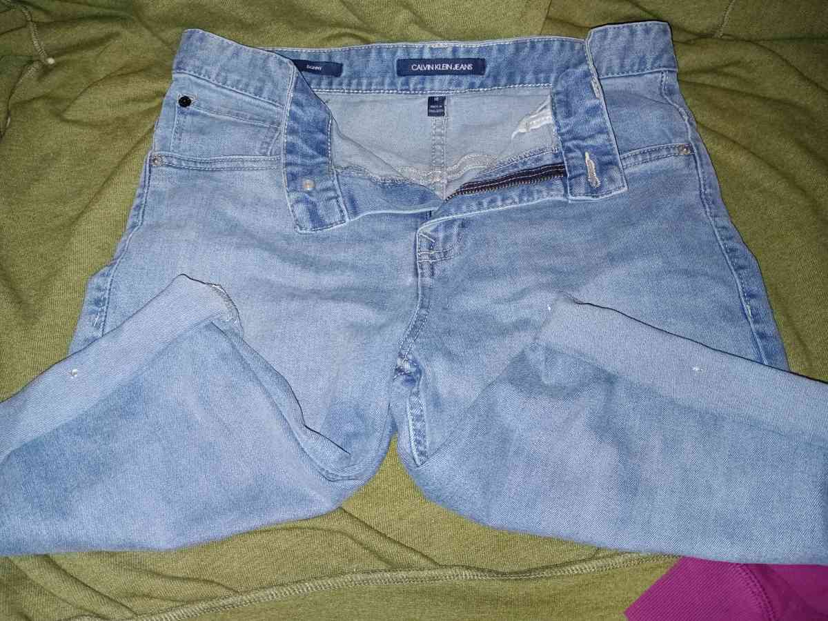 Calvin Klein Capris - Independence, Missouri - FleaMarketBay