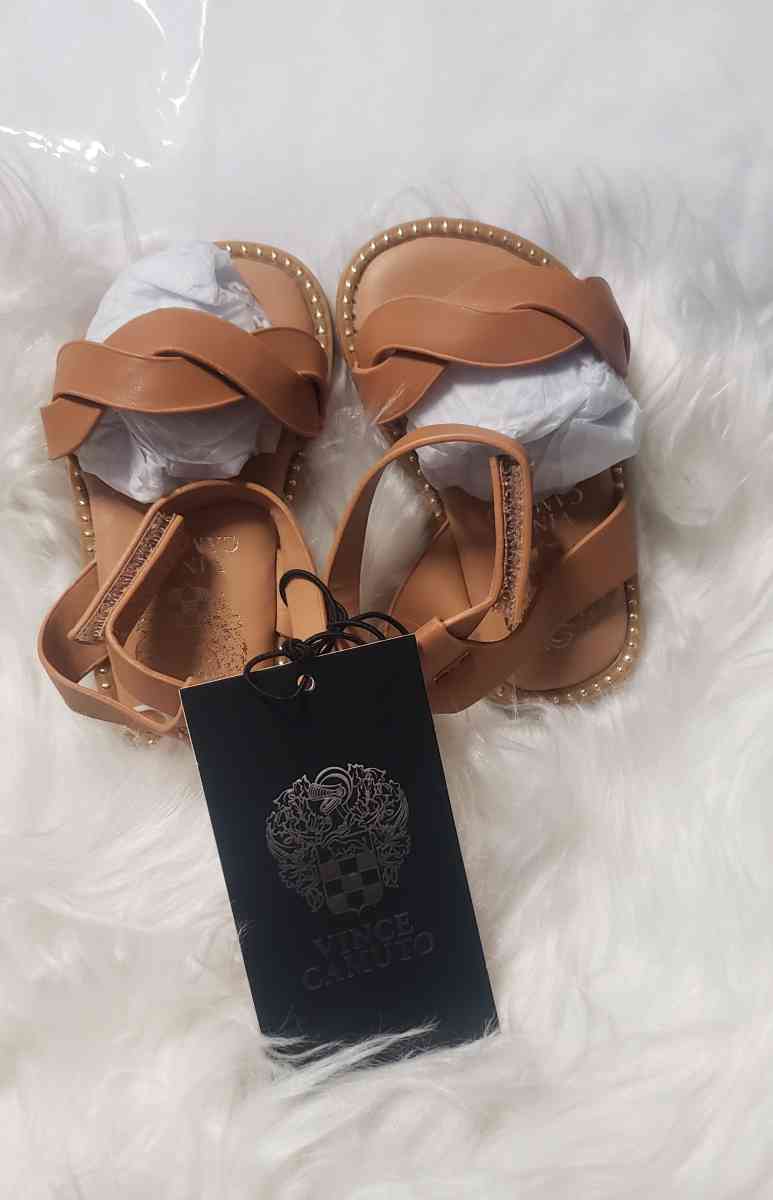 I have sandals for kids asking for size  you want 5 each - Rockmart, Georgia - FleaMarketBay