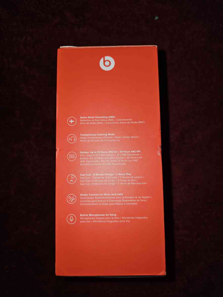 Beats Solo Pro - Las Vegas, Nevada - FleaMarketBay