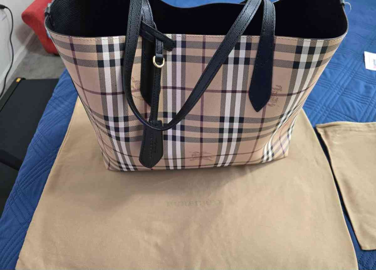 authentic burberry tote and wallet