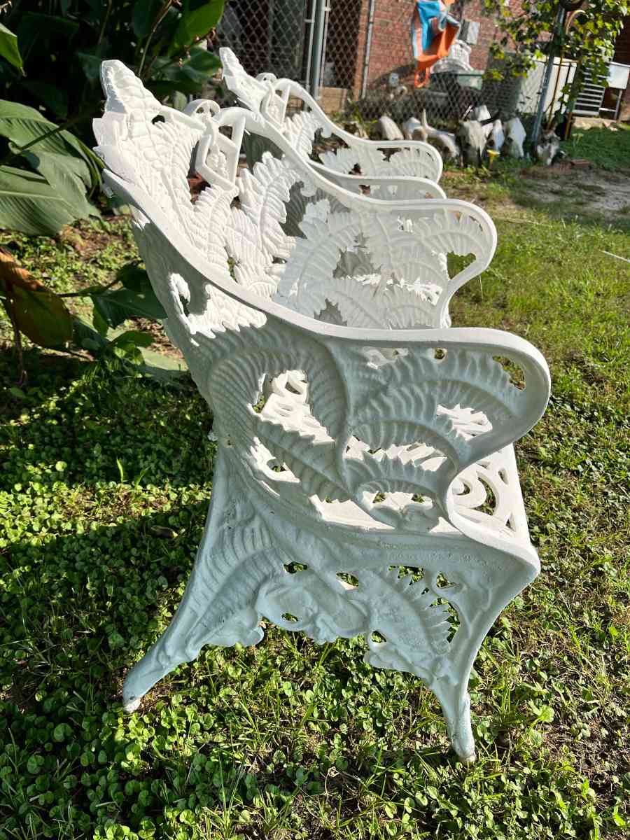 Outdoor Chairs - Madisonville, Texas - FleaMarketBay