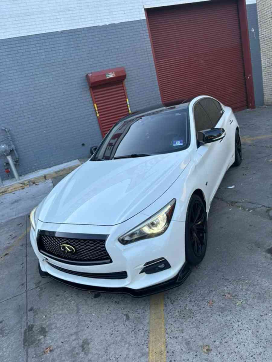 q50 2017 - Essex, New York - FleaMarketBay