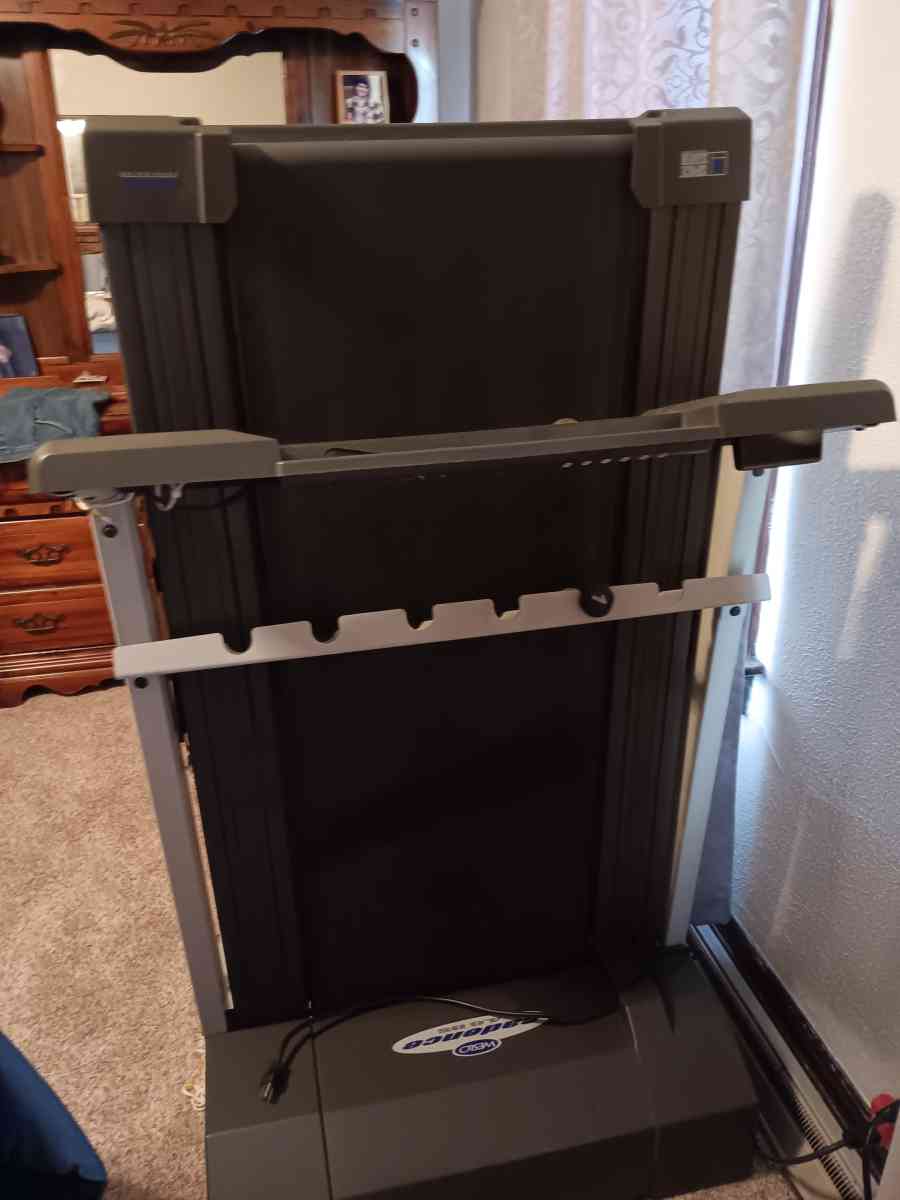 exercise machine - Spring Green, Wisconsin - FleaMarketBay