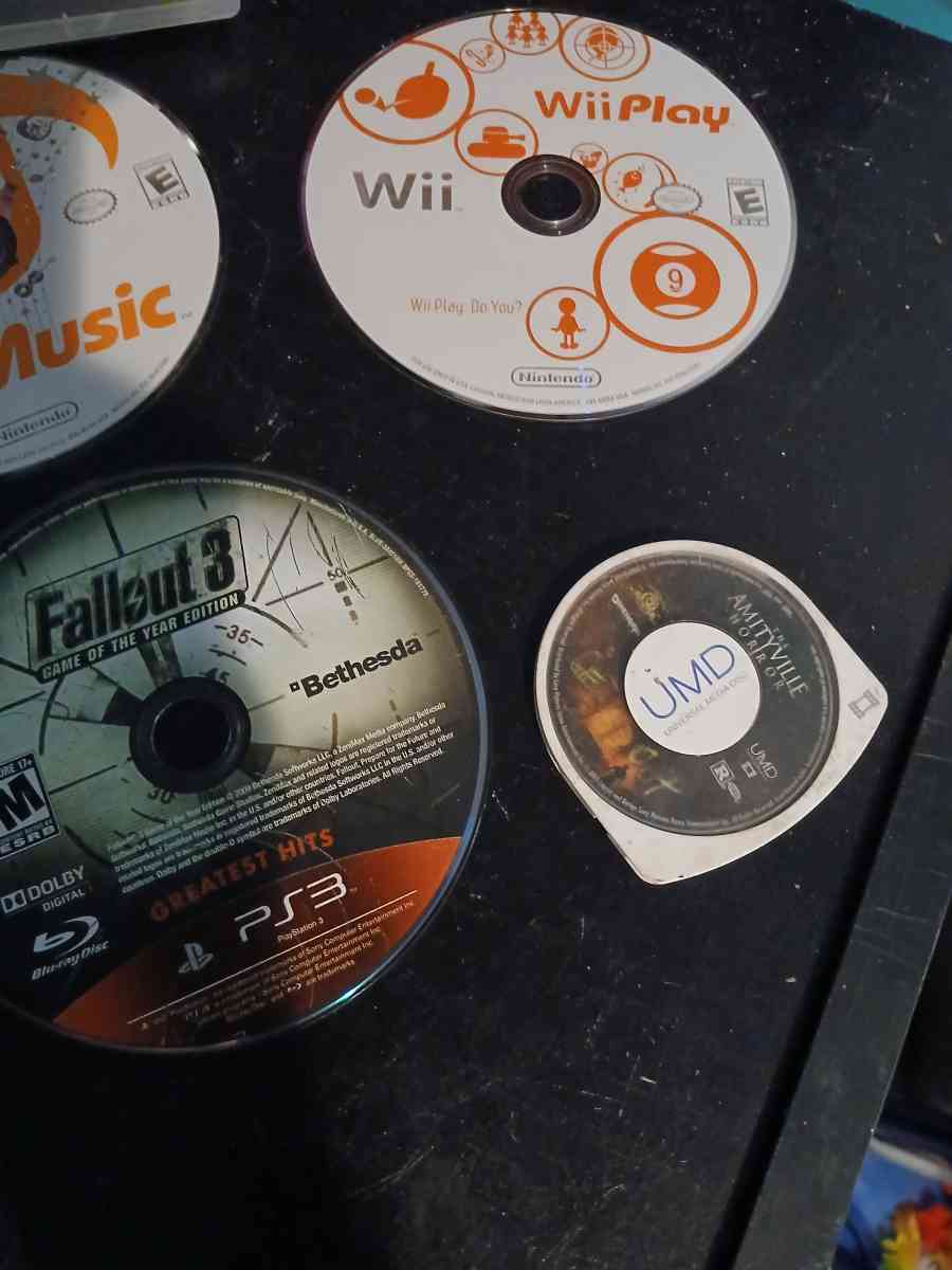 video games - Lithia, Florida - FleaMarketBay