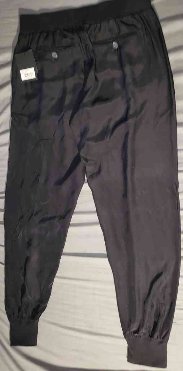 Silk Joggers - Kilgore, Texas - FleaMarketBay