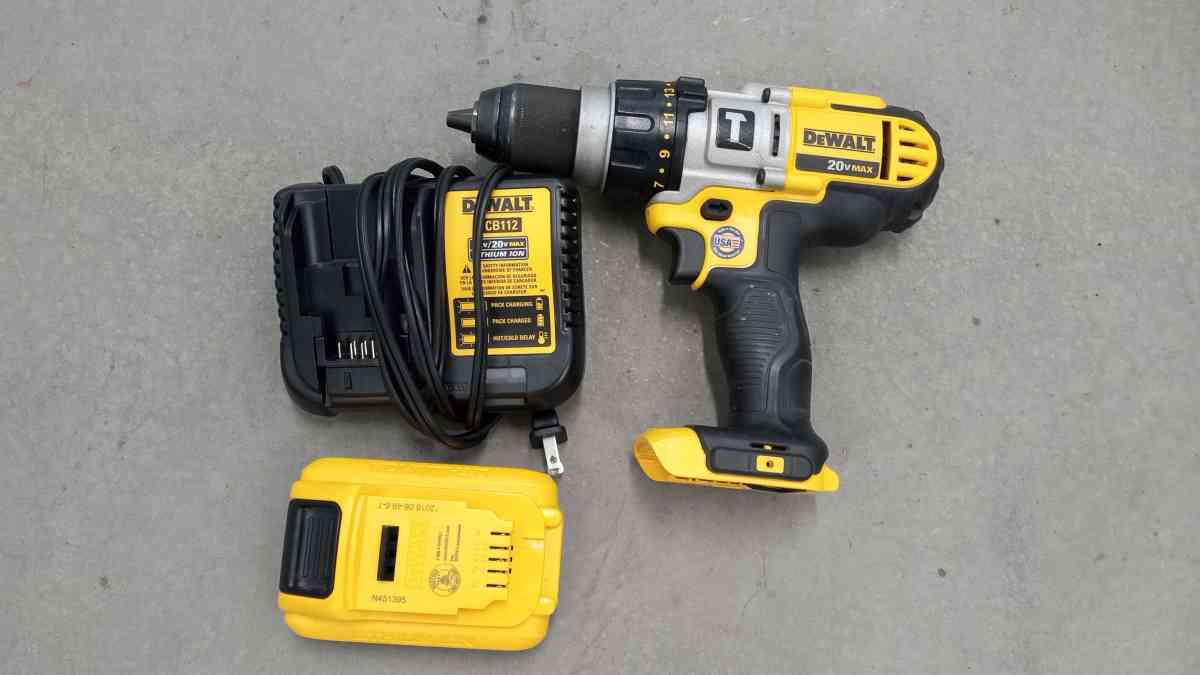 the tools DeWalt 20v - Belmont, California - FleaMarketBay