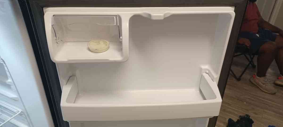 Fridge - Fort Worth, Texas - FleaMarketBay