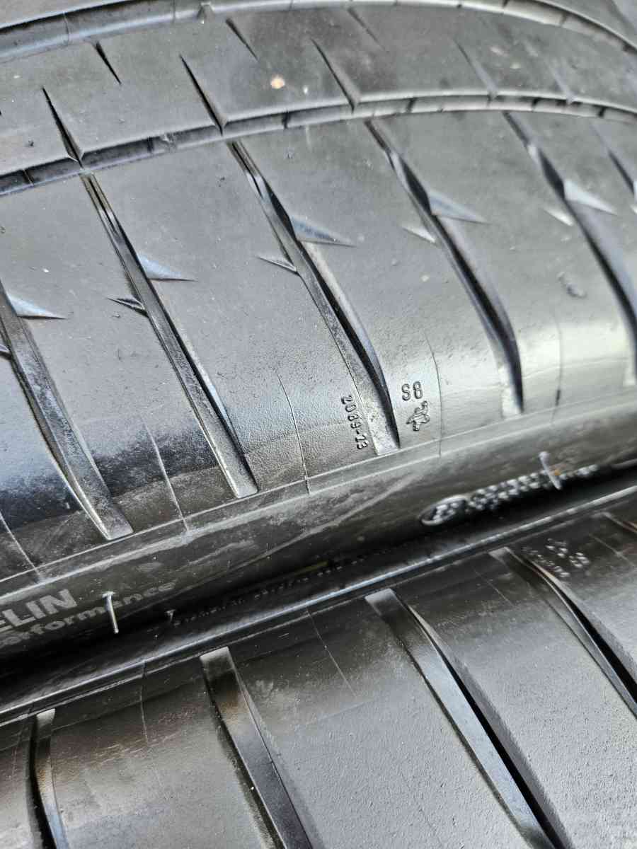 2 PCS OF TIRES MICHELIN PILOT SPORT 4S - Pasadena, California - FleaMarketBay
