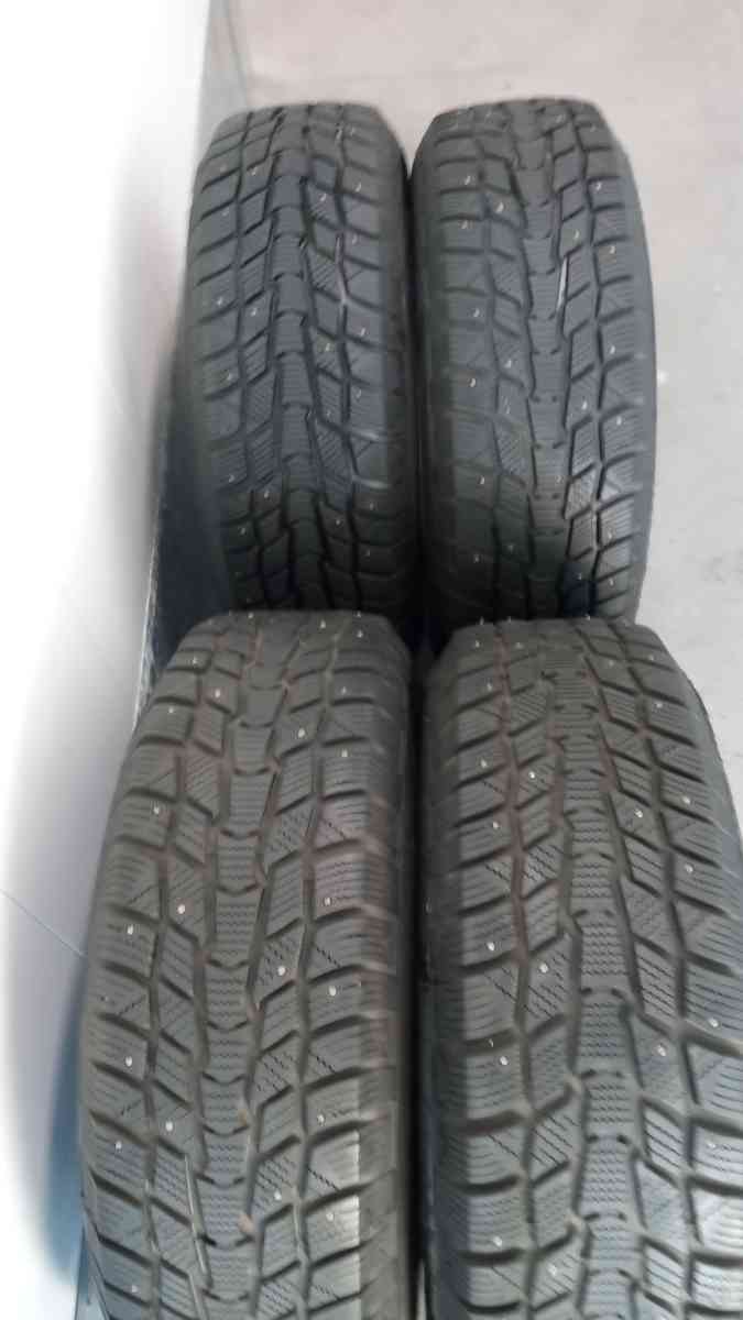 set of 4 tires and wheels R15 is for SNOW - Belmont, California - FleaMarketBay