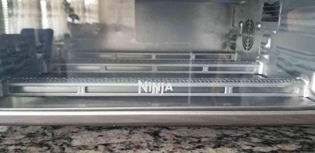 NINJA foodi digital air fryer oven sp100  8 programs - Mount Juliet, Tennessee - FleaMarketBay