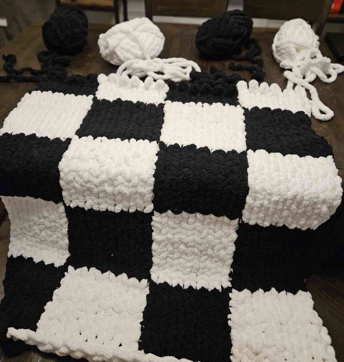 Checkered Chenille Throw - Durham, North Carolina - FleaMarketBay