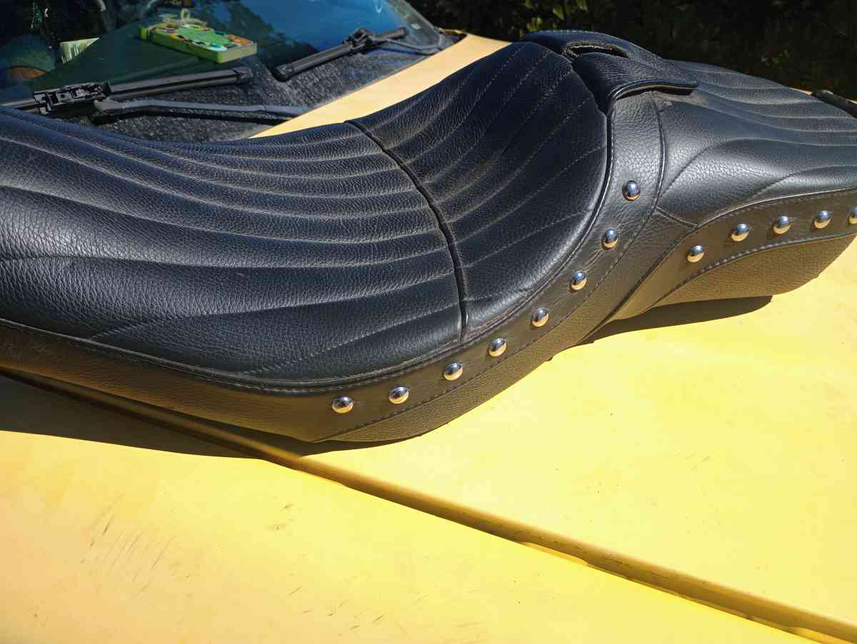 Corbin motorcycle seat - Salinas, California