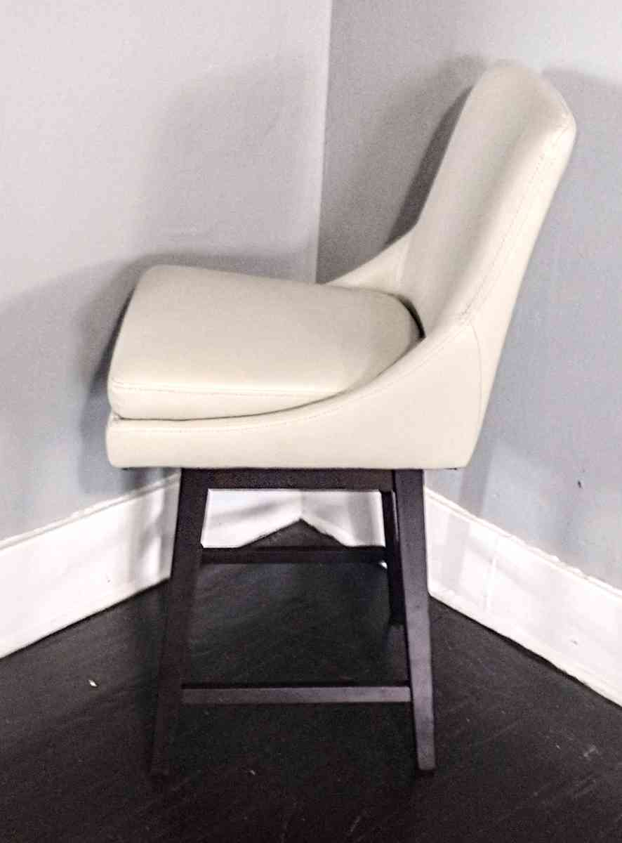 Lissa Light Gray Faux Leather Swivel Counter Stool Set Of 4 - Detroit, Michigan - FleaMarketBay