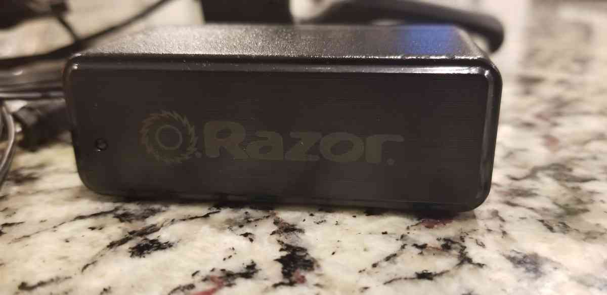 razor core E90 Electric Scooter - Mount Juliet, Tennessee - FleaMarketBay