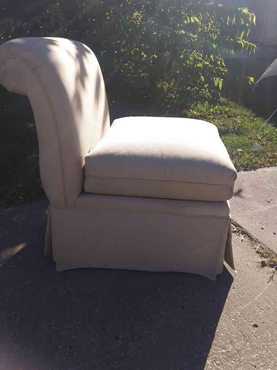 ottoman l shape chair - Raymore, Missouri