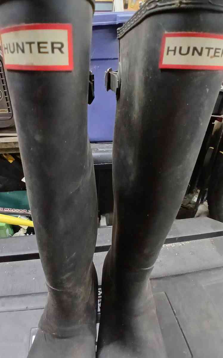 Hunter rainboots - Methuen, Massachusetts - FleaMarketBay