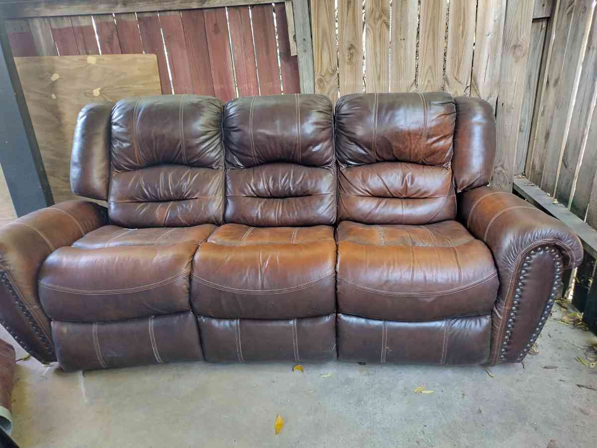 leather couch - San Antonio, Texas