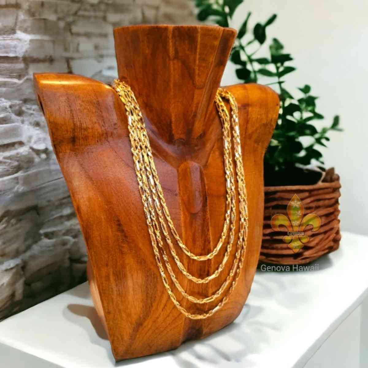 Luxury Italian Milano gold over silver - Honolulu, Hawaii - FleaMarketBay