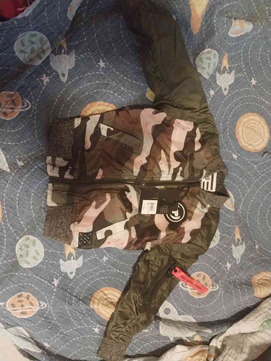 vendo ropa barata 3 por 10 - Plainfield, New Jersey - FleaMarketBay