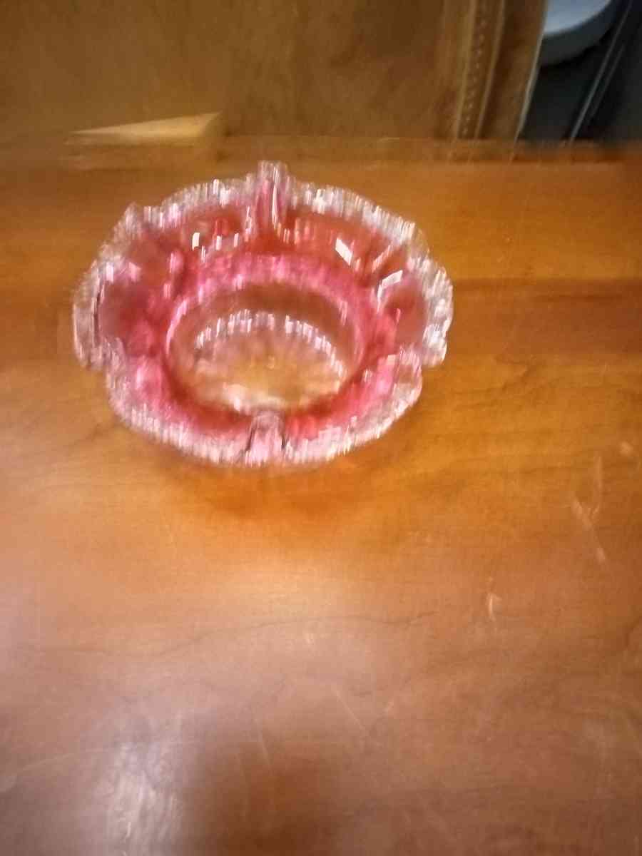 Beautiful scalloped pink glass bowl antique - Greenville, South Carolina