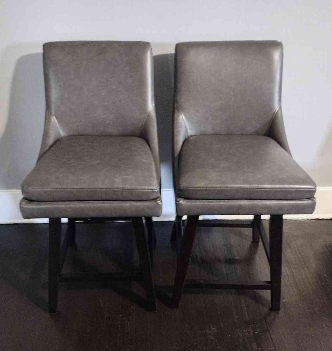 FIRE SALE Lissa Retro Gray Faux Leather Swivel Counter Stool - Detroit, Michigan