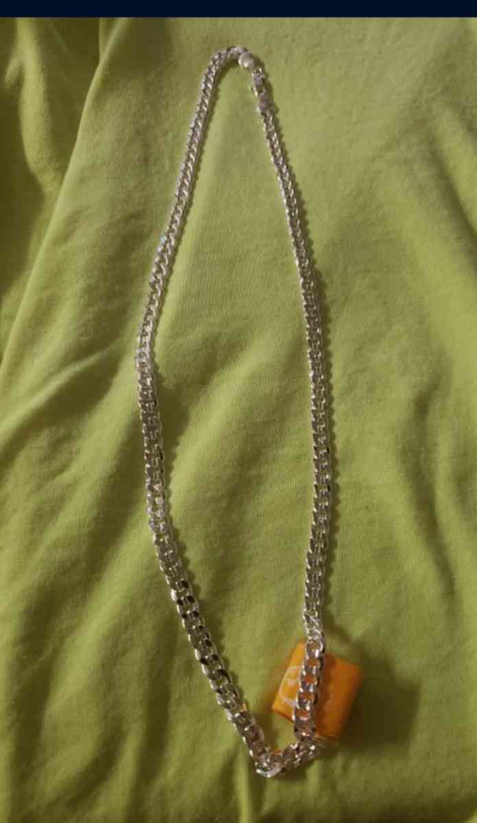 Beautiful silver 925 stamped 6mm 24in Cuban link chain - Fresno, California - FleaMarketBay