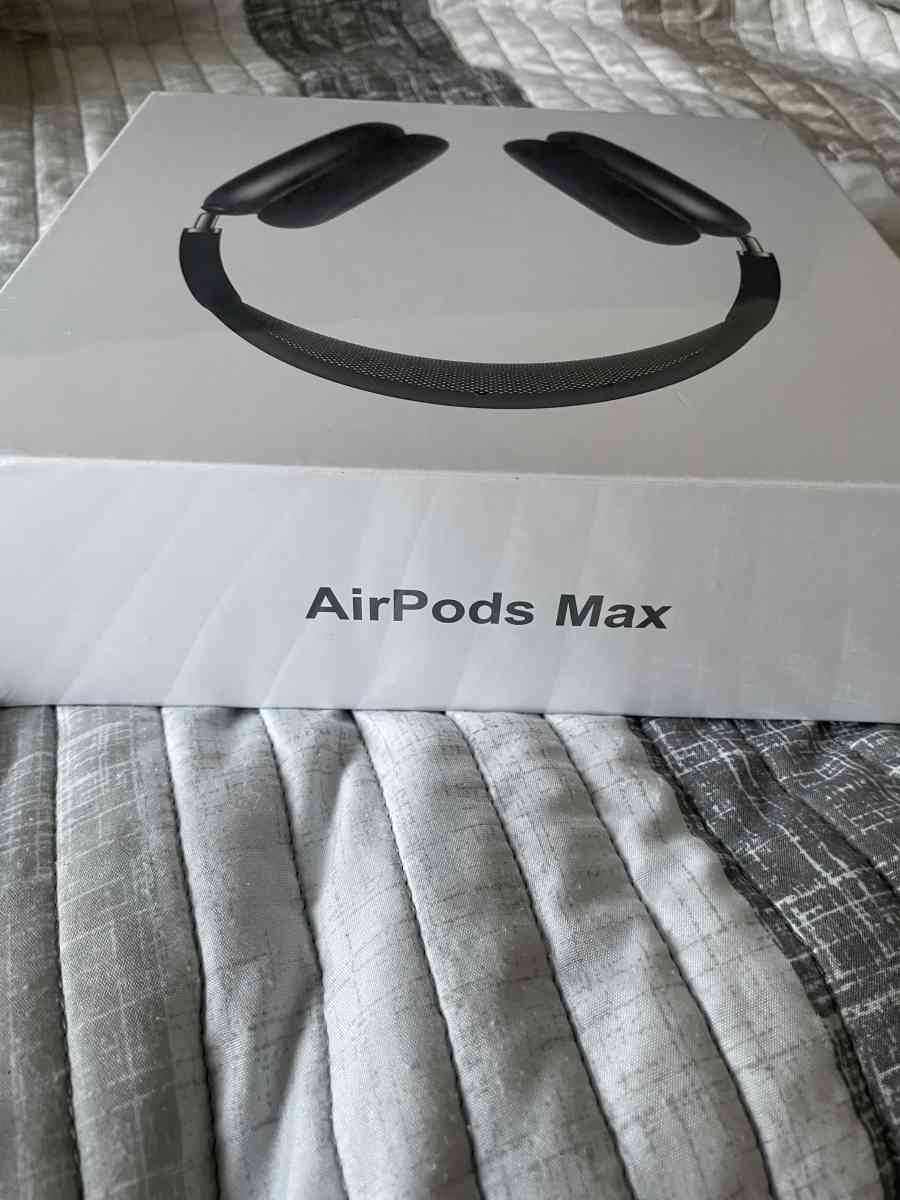 Airpod Max Space Gray SEALED - Frisco, Texas - FleaMarketBay