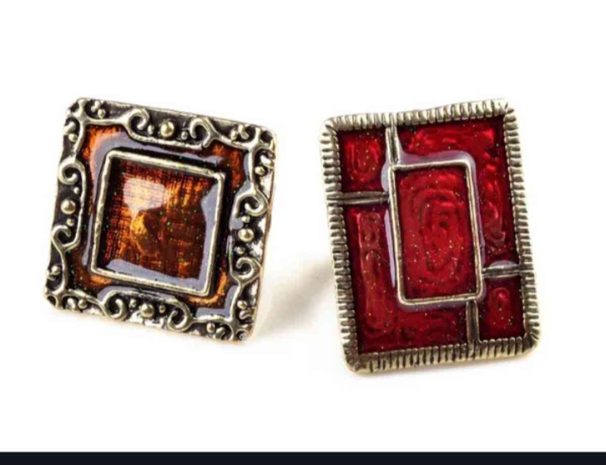 Womens Fashion Rings - Alliance, Ohio - FleaMarketBay