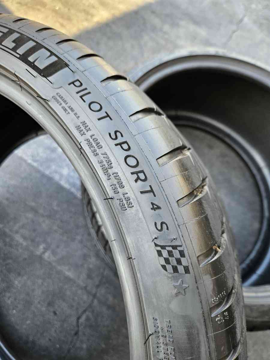 2 PCS OF TIRES MICHELIN PILOT SPORT 4S - Pasadena, California - FleaMarketBay
