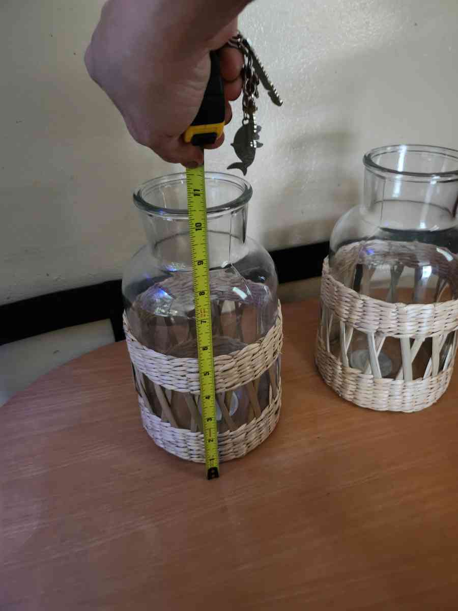 Crystal Vases - Bloomington, California - FleaMarketBay