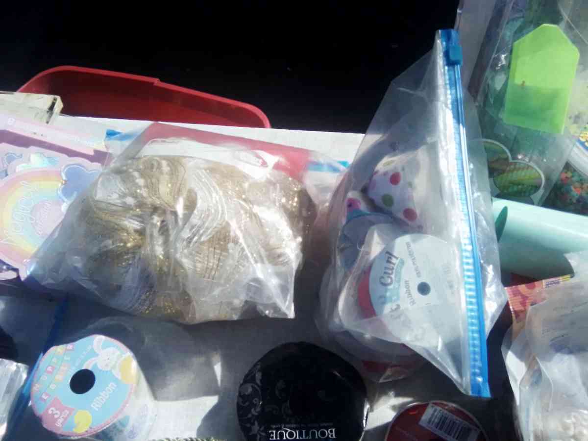 various craft supplies - Pensacola, Florida - FleaMarketBay