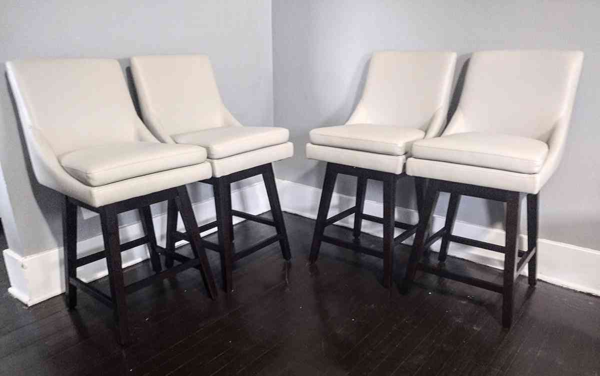 Lissa Light Gray Faux Leather Swivel Counter Stool Set Of 4 - Detroit, Michigan