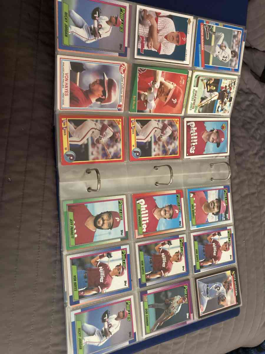 binder of baseball cards - Saint Clairsville, Ohio - FleaMarketBay